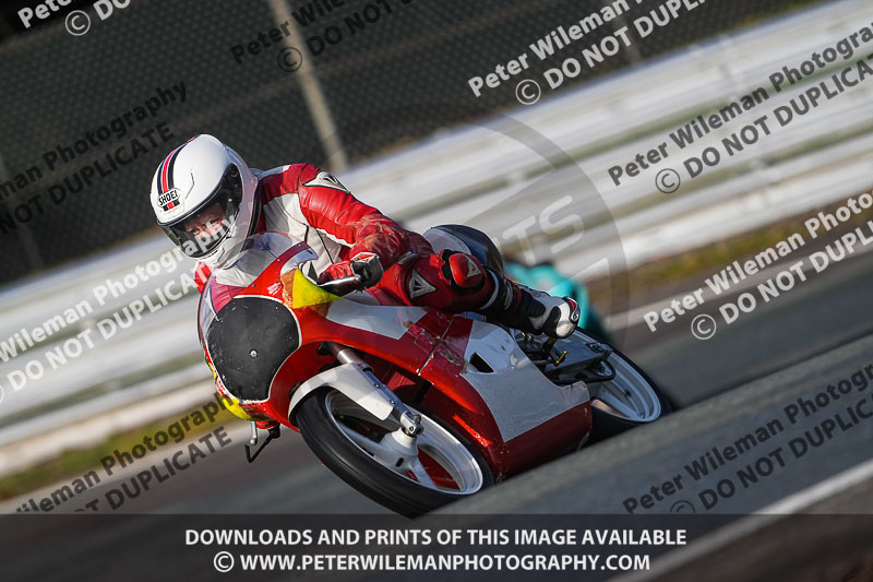anglesey;brands hatch;cadwell park;croft;donington park;enduro digital images;event digital images;eventdigitalimages;mallory;no limits;oulton park;peter wileman photography;racing digital images;silverstone;snetterton;trackday digital images;trackday photos;vmcc banbury run;welsh 2 day enduro